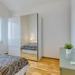 3 Bedroom Stunning In Appartement