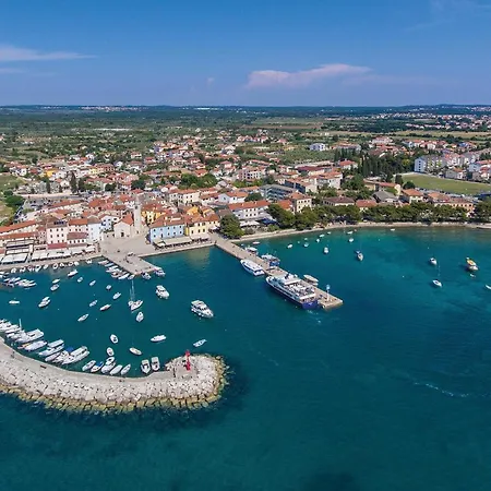 Appartamento 2 Bedroom Lovely In