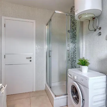 Daire 2 Bedroom Lovely In