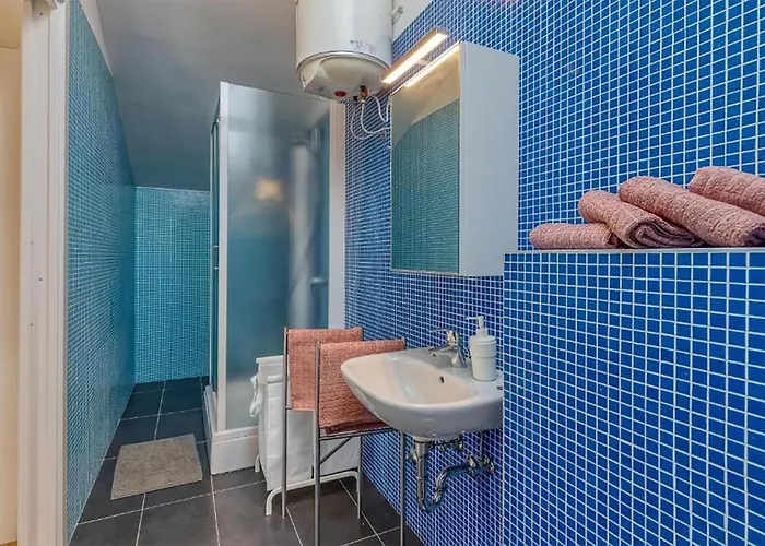 3 Bedroom Stunning In Peroj