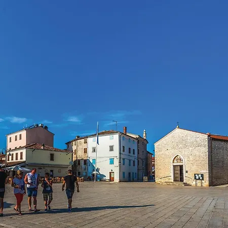 3 Bedroom Stunning In Apartmán *