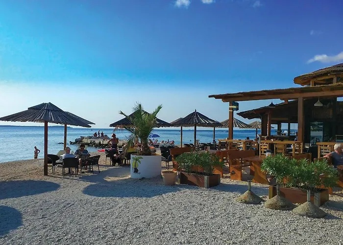 3 Bedroom Stunning In *